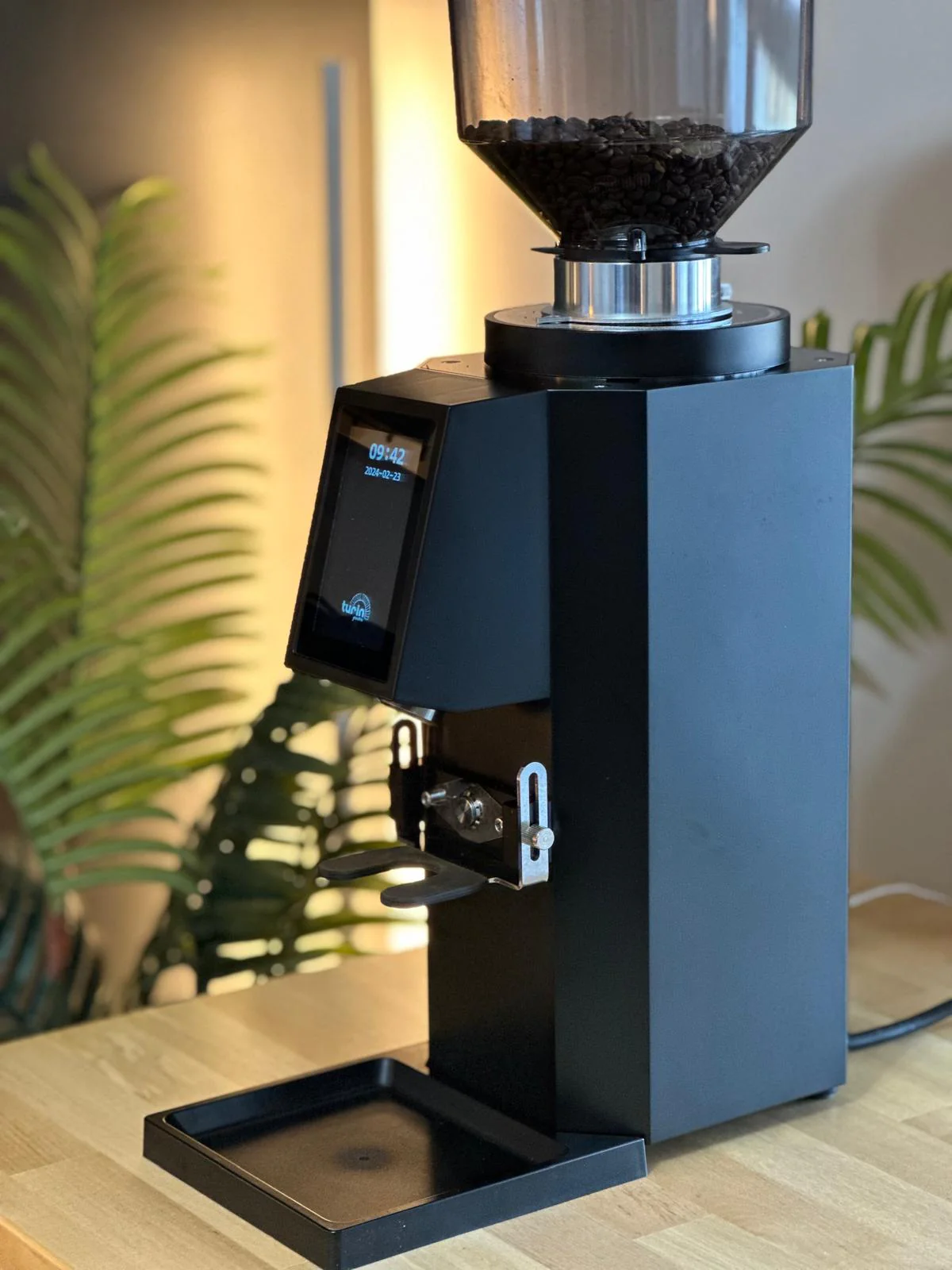 OPEN BOX - Turin ZF83 Commercial Espresso Grinder - Image 14