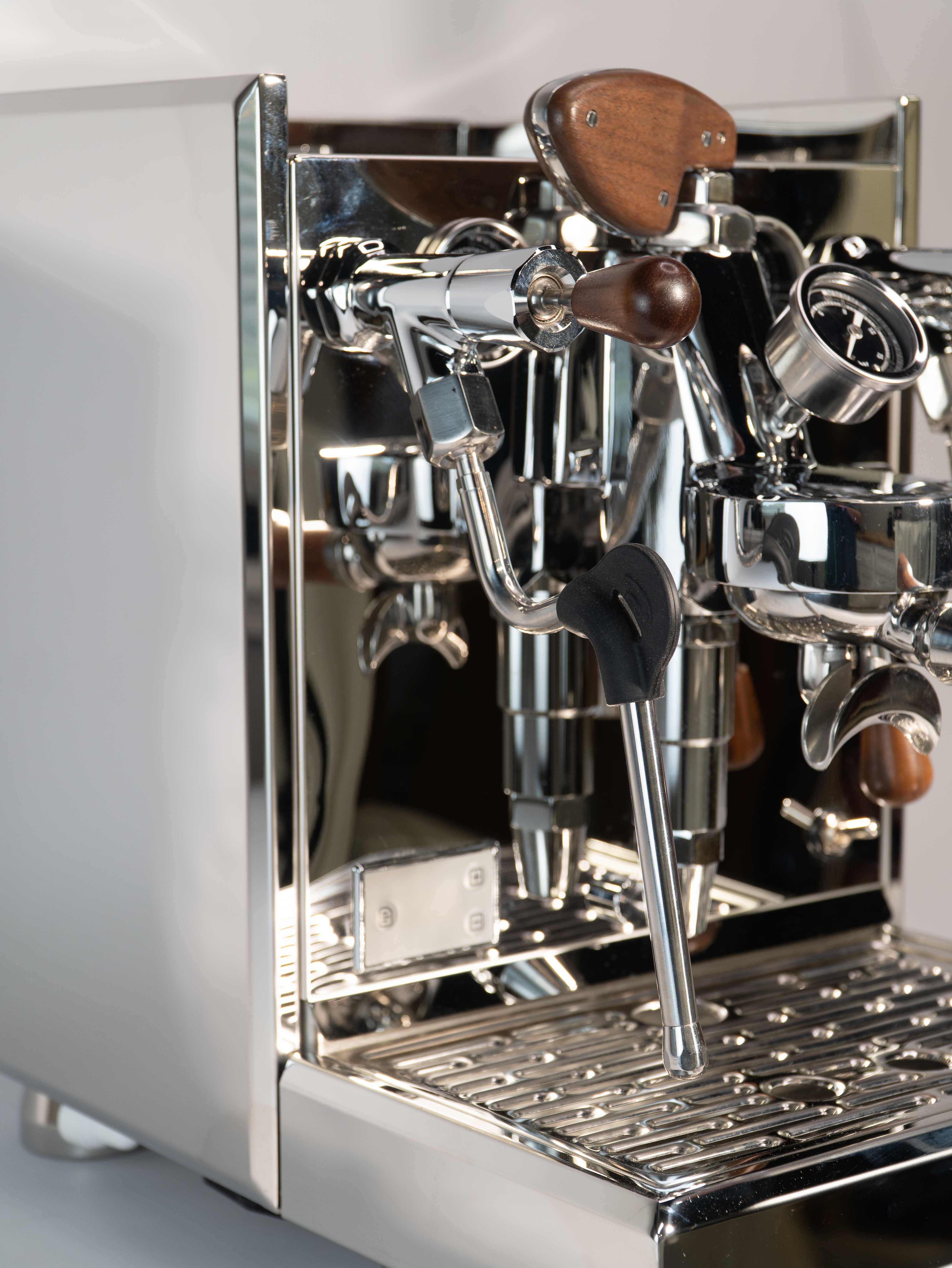 Turin™ Gallatin DB - Dual Boiler Espresso Machine with PID - Image 3