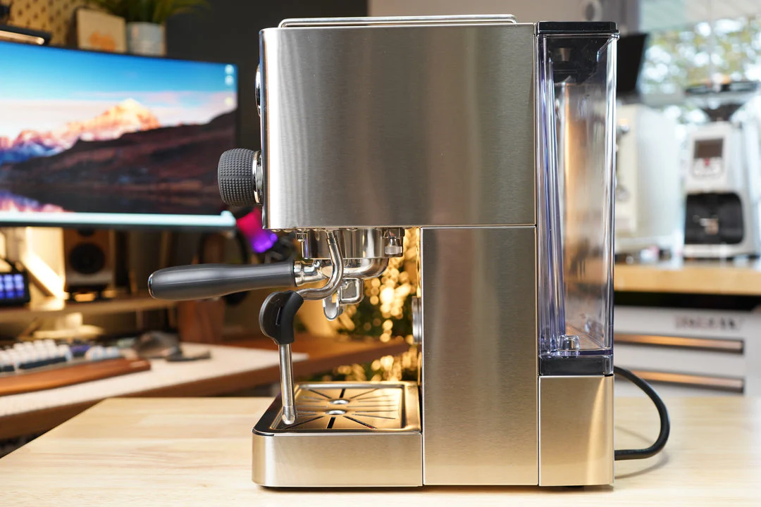 Turin™ Legato™ V2 Espresso Machine - Image 22