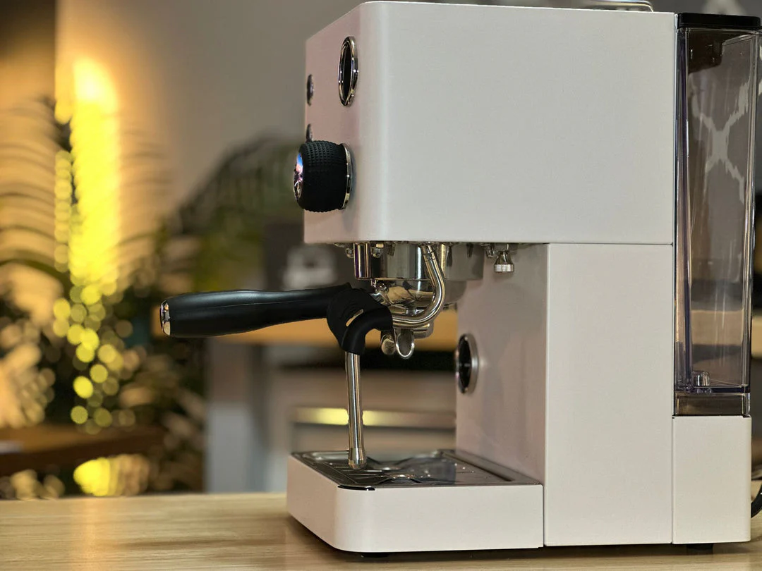 Turin™ Legato™ V2 Espresso Machine - Image 30