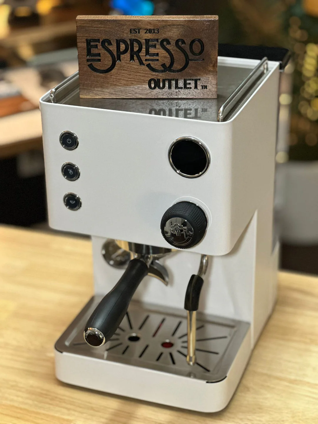 Turin™ Legato™ V2 Espresso Machine - Image 34