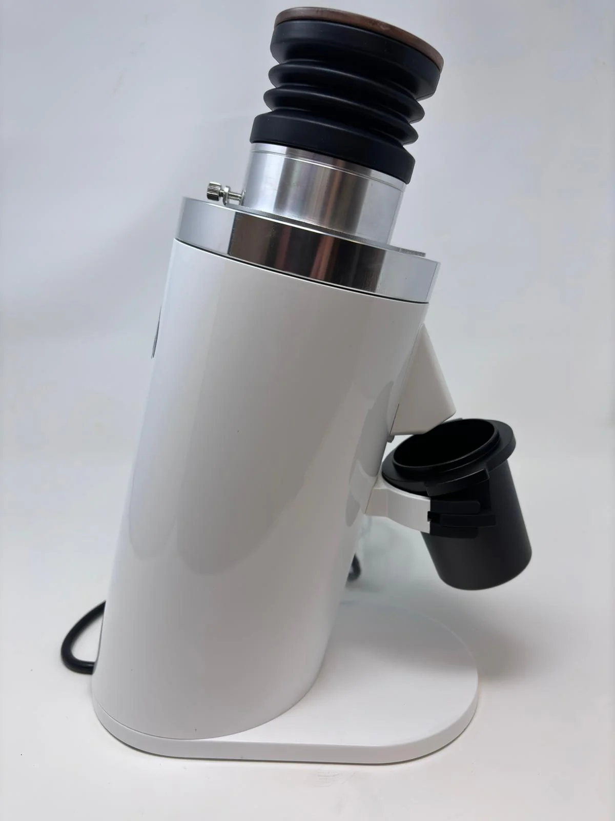 Turin DF64 Gen 2 - 220V - Single Dose Coffee Grinder (EU 220V Plug) - Image 5