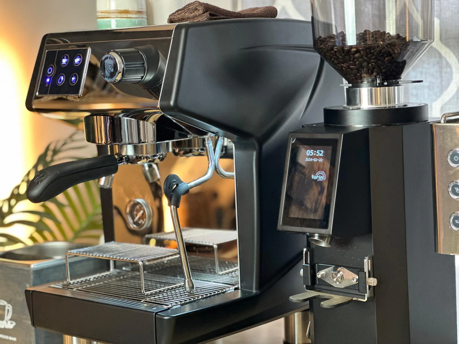 Turin ZF83 Commercial Espresso Grinder - Image 21